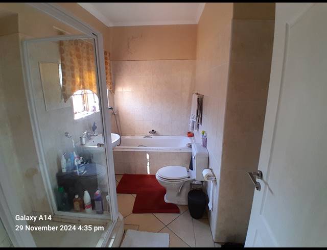 4 BEDROOM FREESTANDING FOR SALE IN SAFARI GARDENS